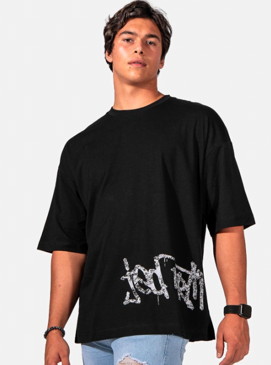 oversized t-shirt
