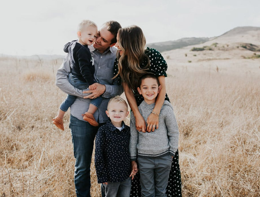 Best Outfits for Family Photos
