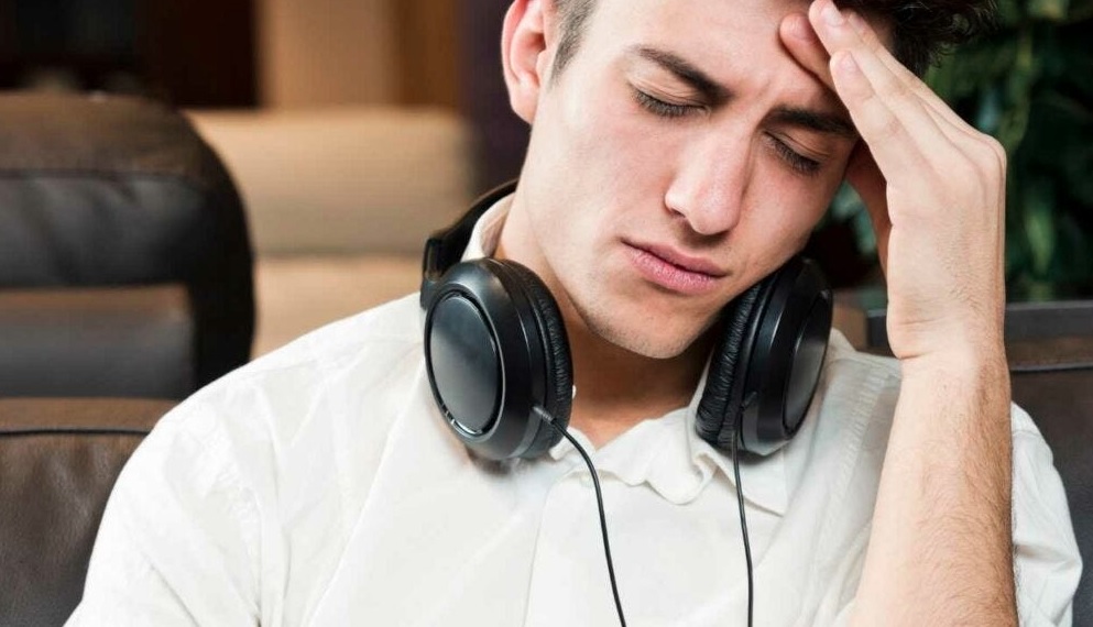 Can Wearing Headphones Cause Headaches