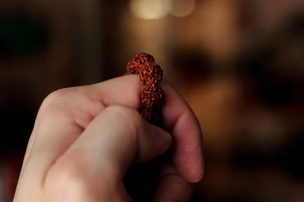 Benefits of Wearing Rudraksha