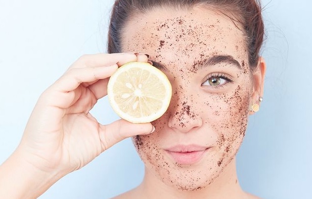 Is it good to apply lemon on face ?