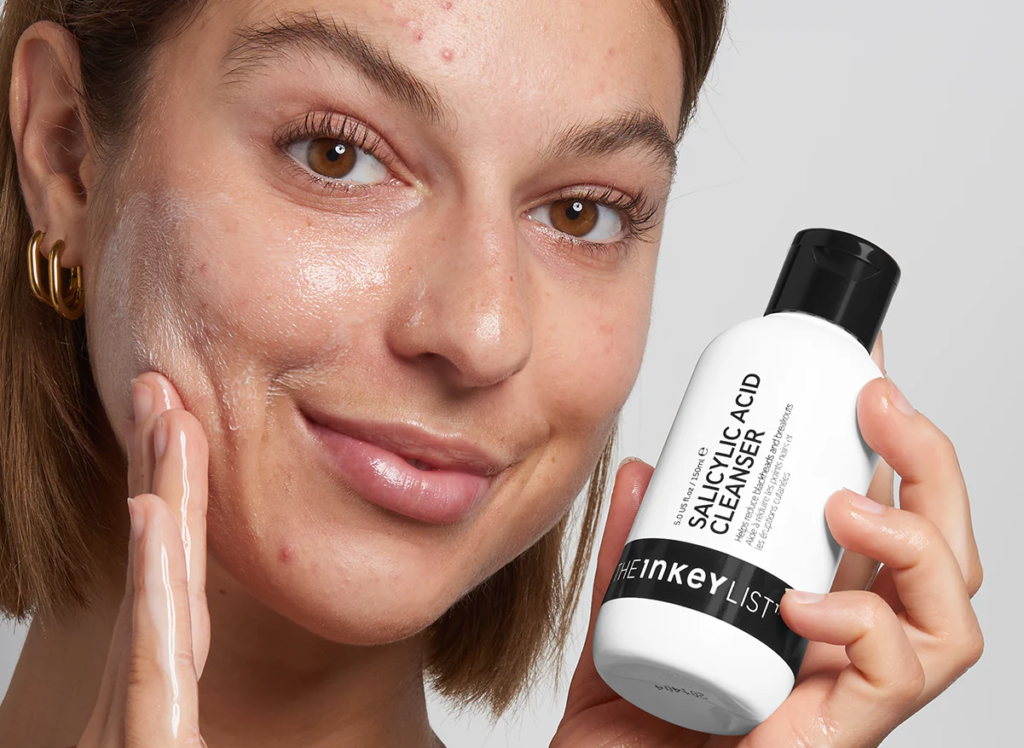 Can you apply benzoyl peroxide on face ?
