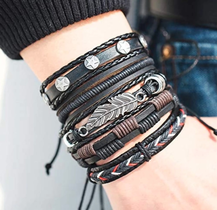 How to style a leather cuff ?