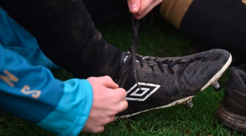 How to style football shoes