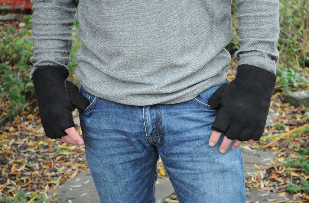 Why fingerless gloves are stylish