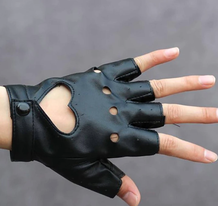 Why fingerless gloves are stylish