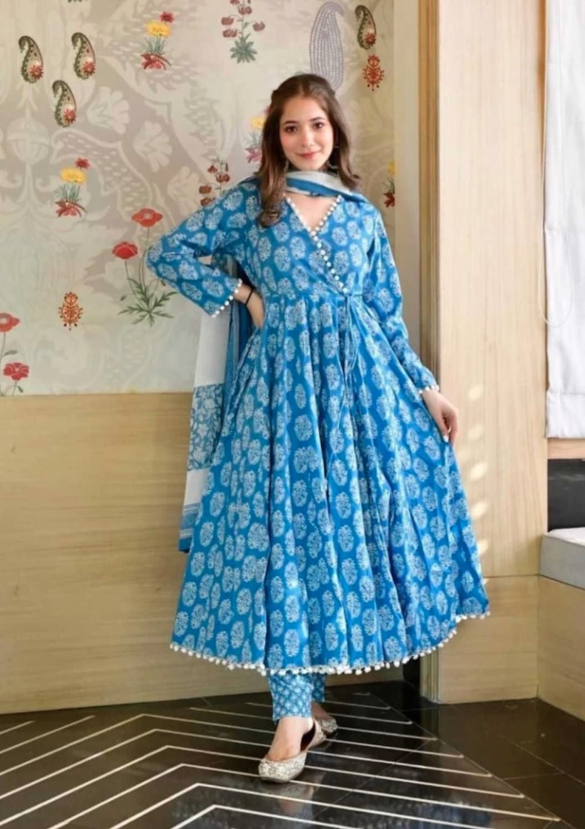 How to style an Anarkali kurti for a wedding ?