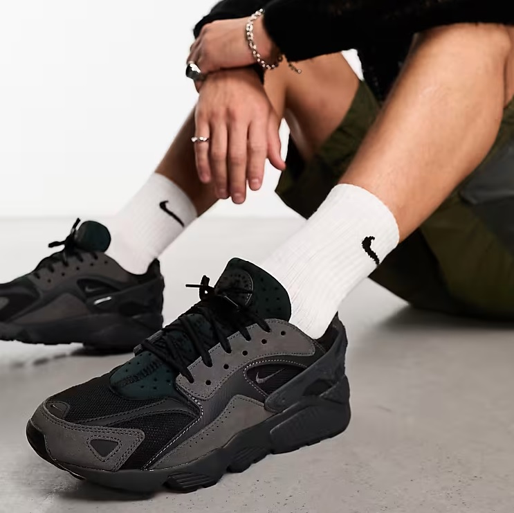 How to style huaraches ?