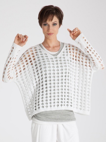 How to style a holey sweater ?