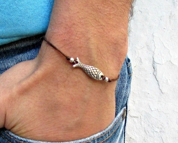 Why to wear a fish bracelet ?